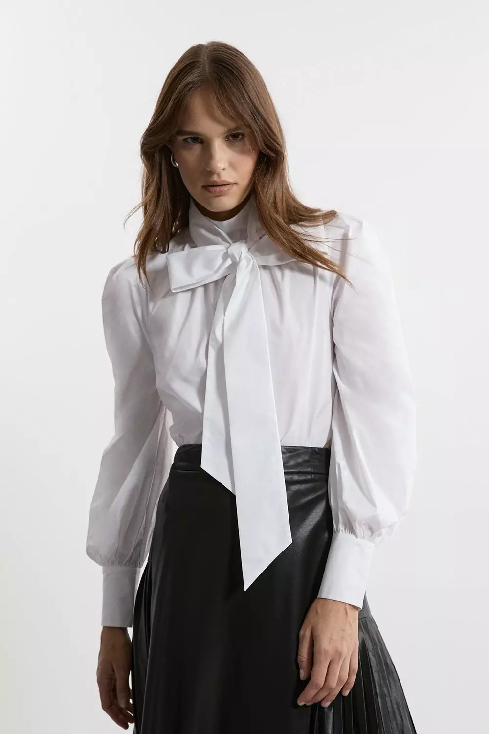Pussybow blouse discount