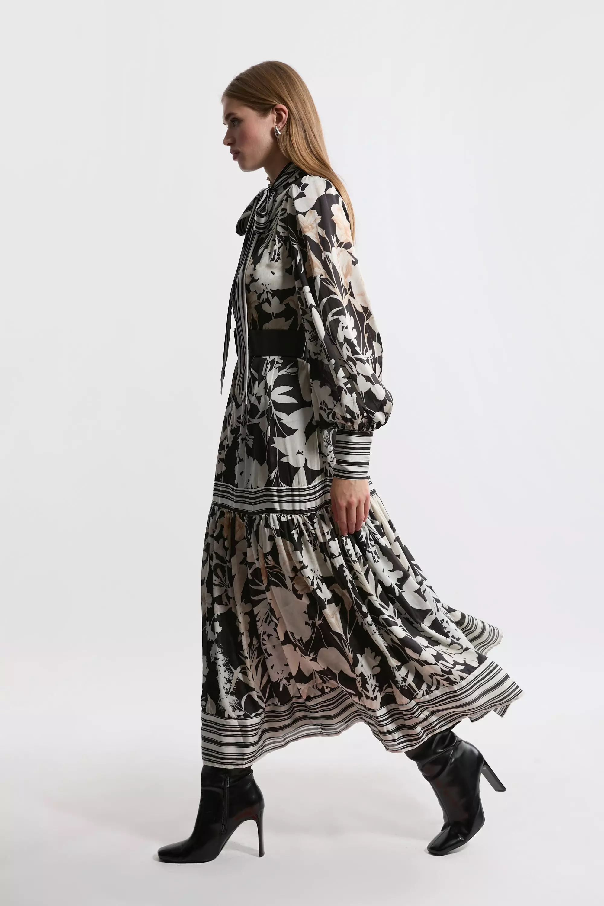 【KAREN MILLEN】ディ−プVネック Midaxi ドレス KAREN MILLEN Bandage Form Fitting V Neck Midaxi Dress in