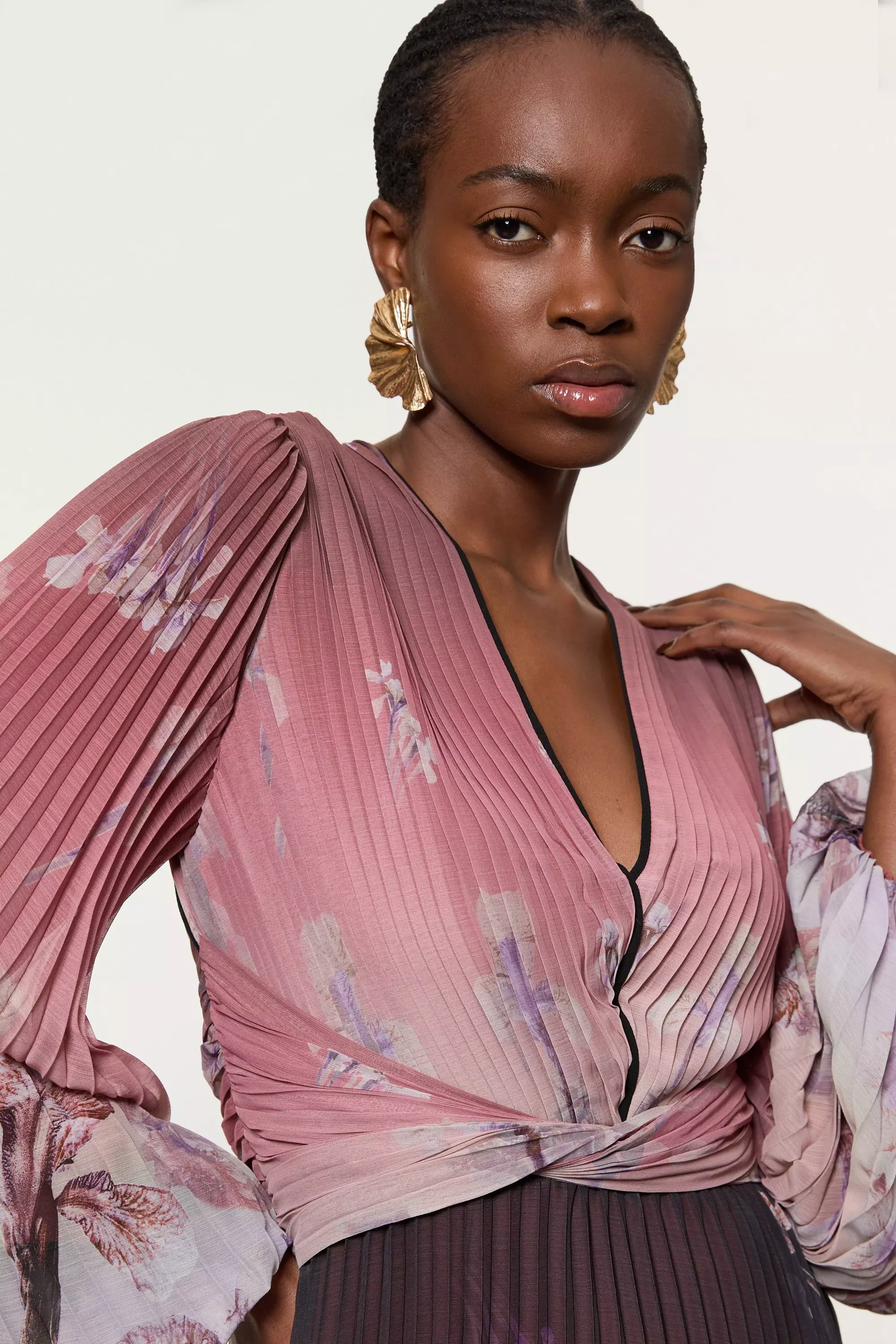 Petite Crinkle Pleat Border Floral Balloon Sleeve Woven Maxi