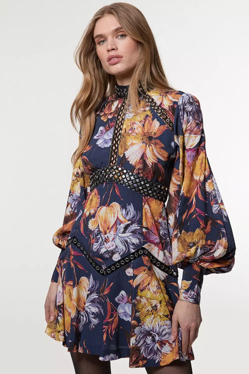 KAREN MILLEN 日本未入荷 ローズ刺繍 ネイビー ホルター ドレス Floral Studded Lace Woven Mini Dress | Karen Millen