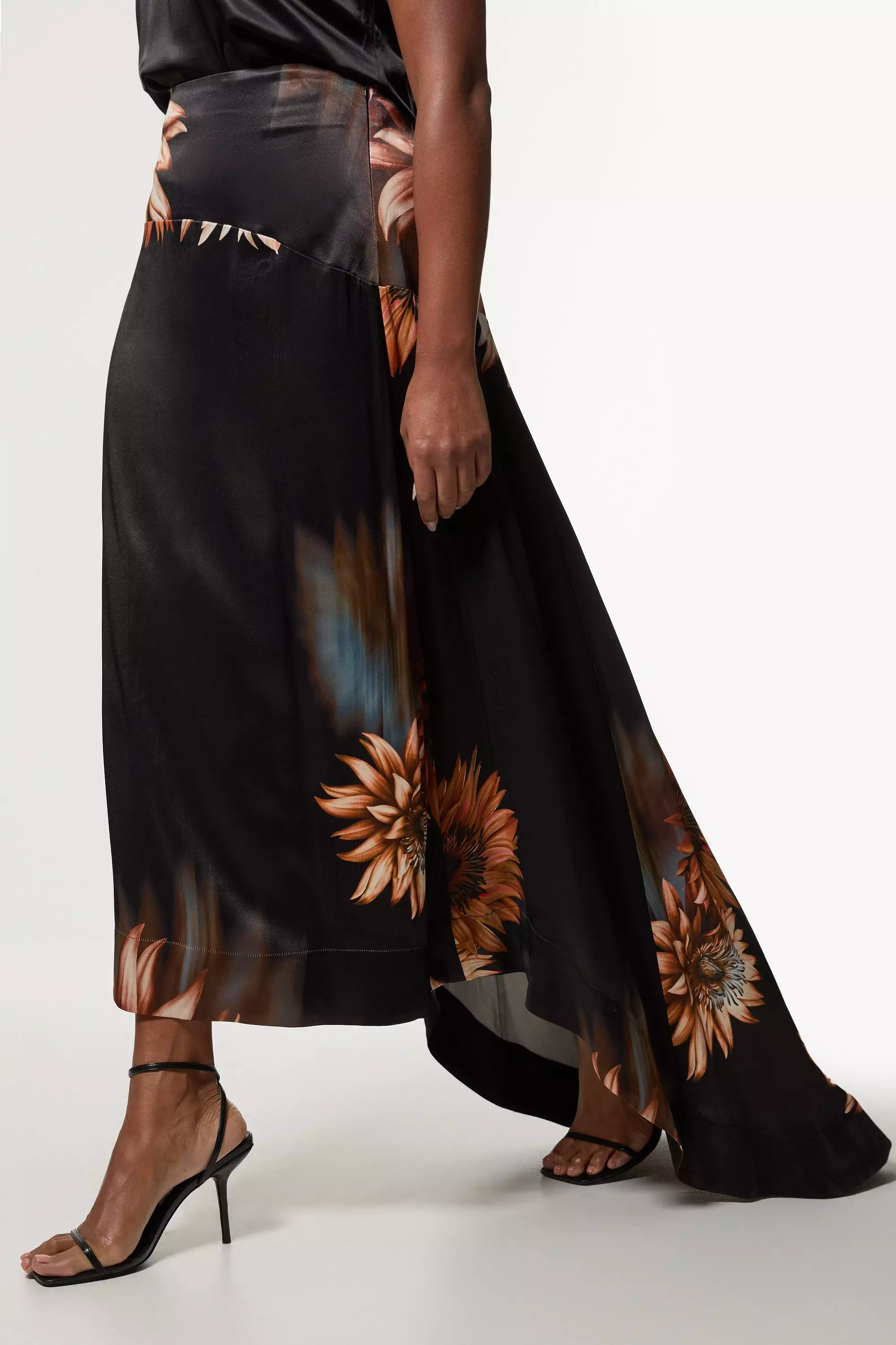 bkk22846_floral_xl_1?$