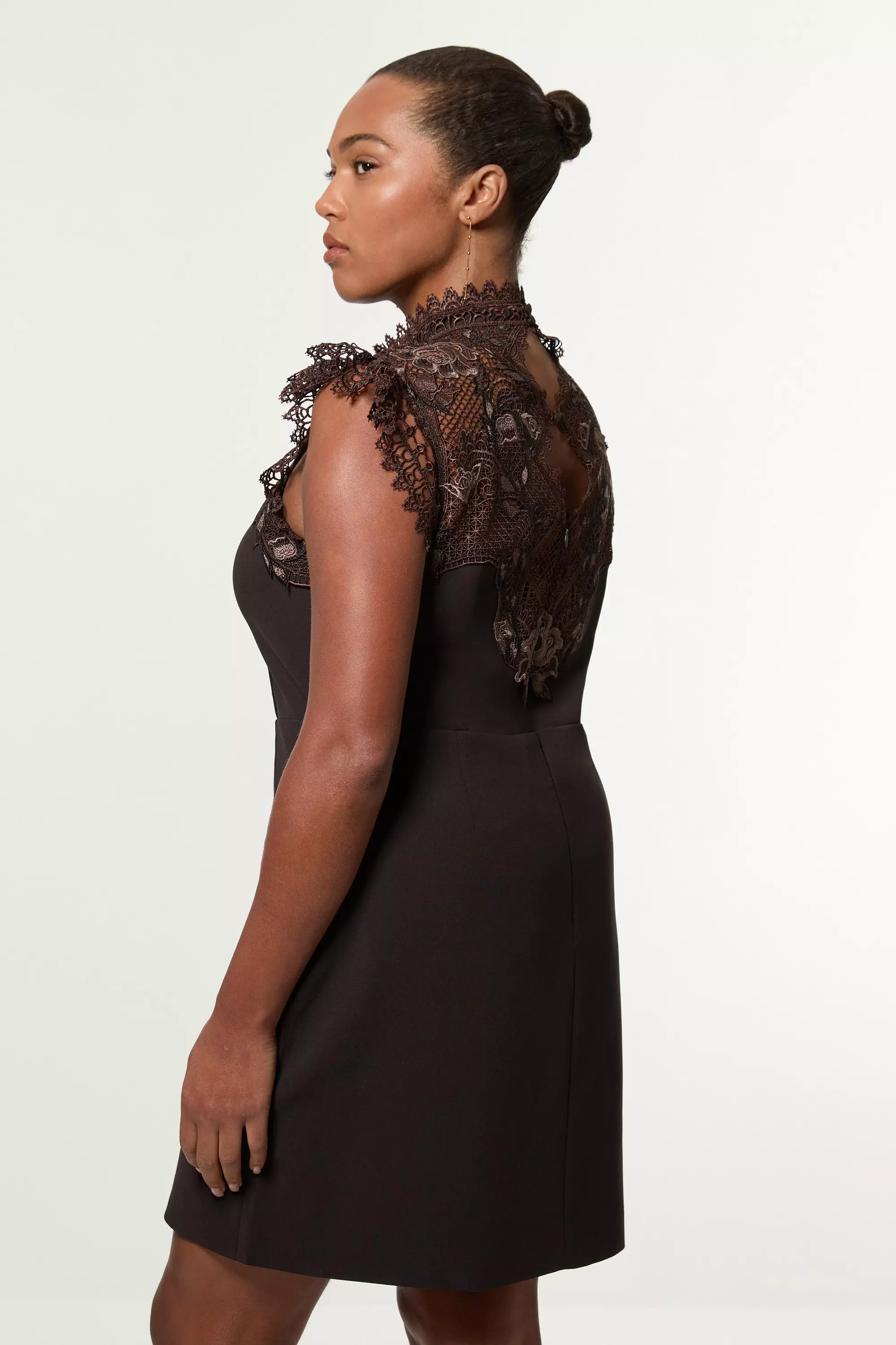 Plus Size Guipure Lace Woven Mini Dress | Karen Millen