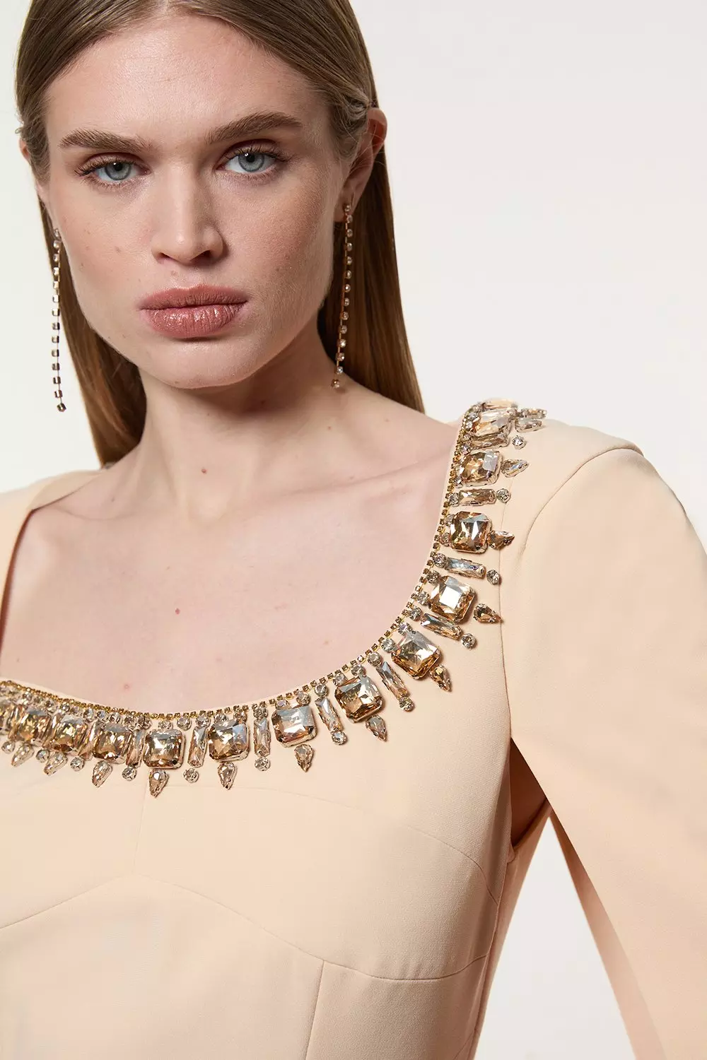 【KAREN MILLEN】 ケープ付きクリスタル装飾ビスコース ドレス bkk23003_apricot_xl?pdp.template