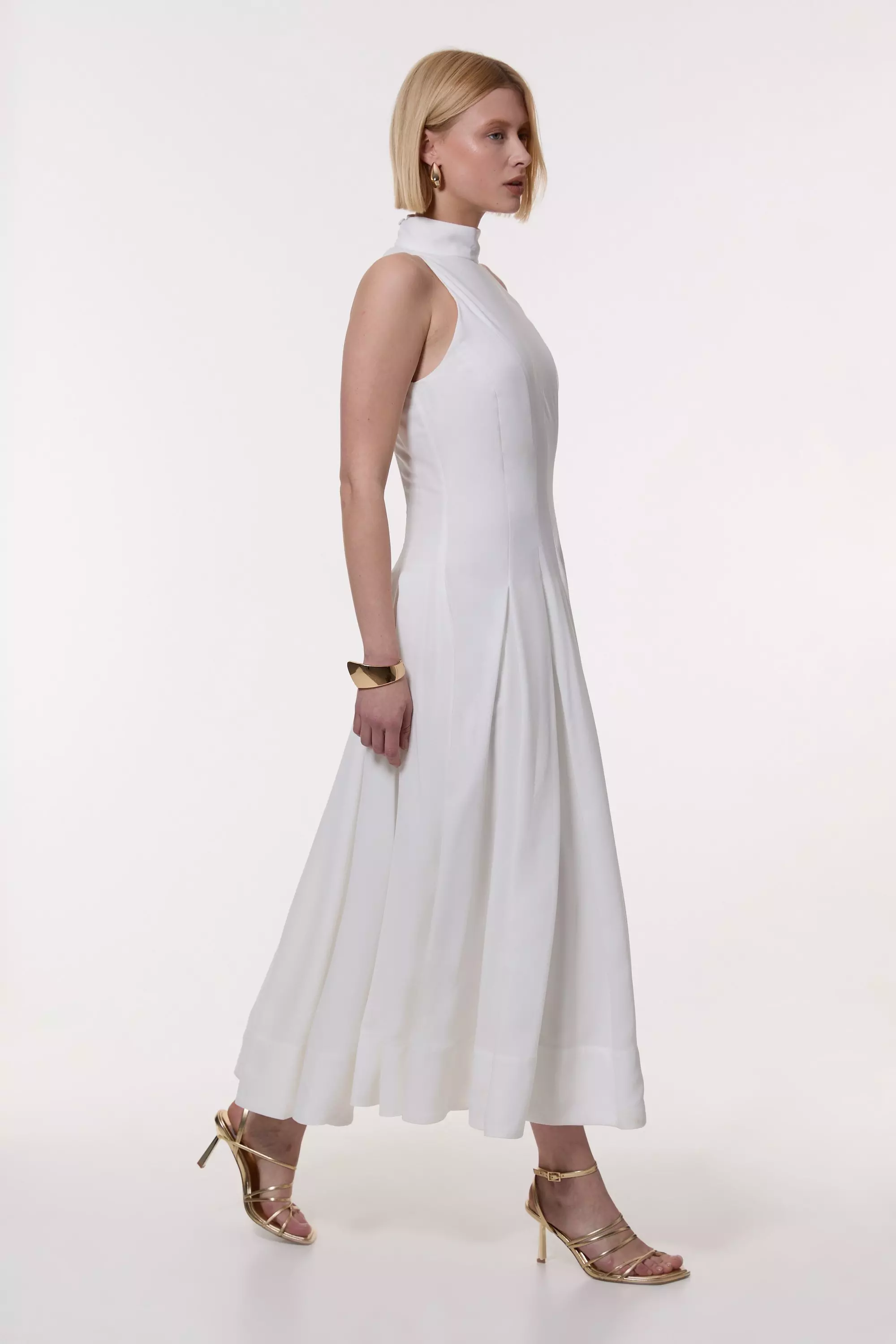 【Karen Millen】 リボン付 フレアプリーツ マキシドレス Feather Embellished Woven Halter Maxi Dress | Karen Millen