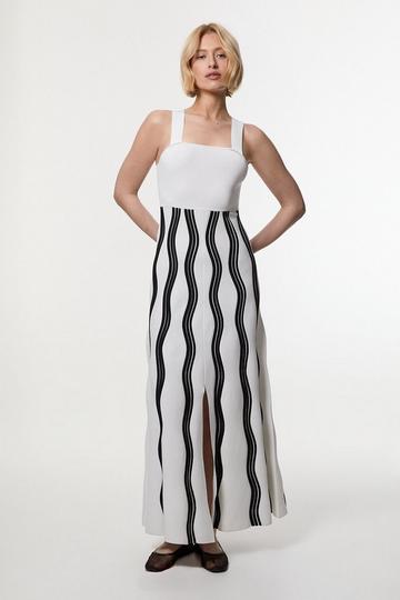 Contrast Wave Knit A-Line Strappy Dress With Fringing cream