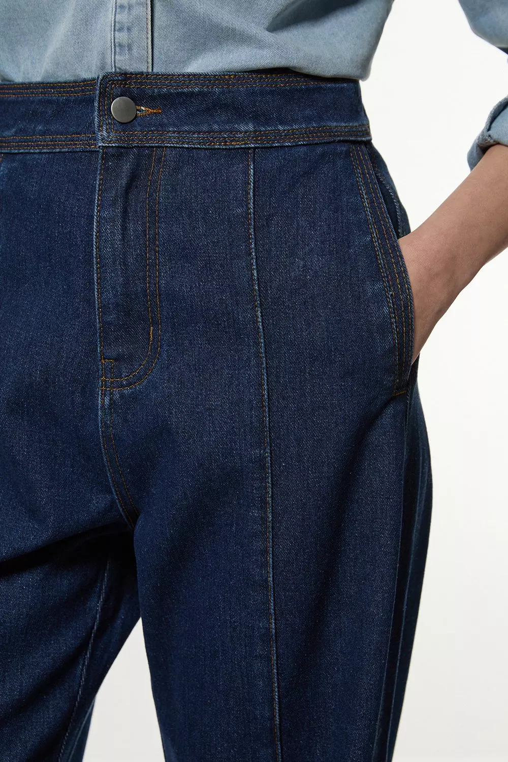 Mid blue Denim Contrast Stitch Detail Straight Leg Jean alternative image