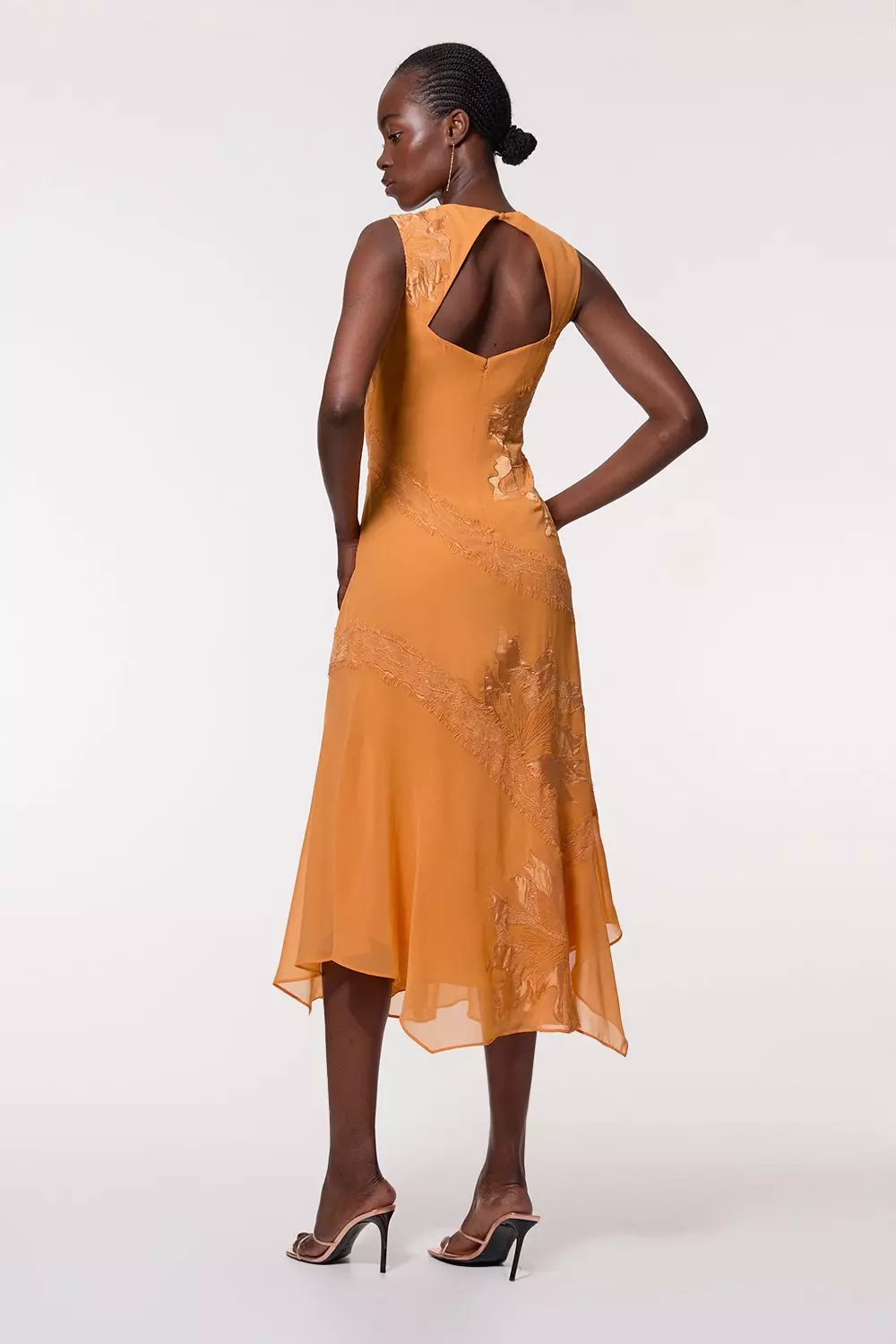 Applique And Lace Georgette Sleeveless Woven Maxi Dress