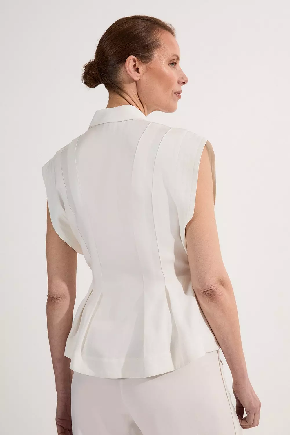 は*な様 lig. hem design tops ホワイト H&M | Tops | Brock Collection X Hm Tencel Linen Puff Sleeve