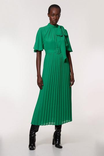 Green Georgette Pleated Tie Neck Woven Midi Dress