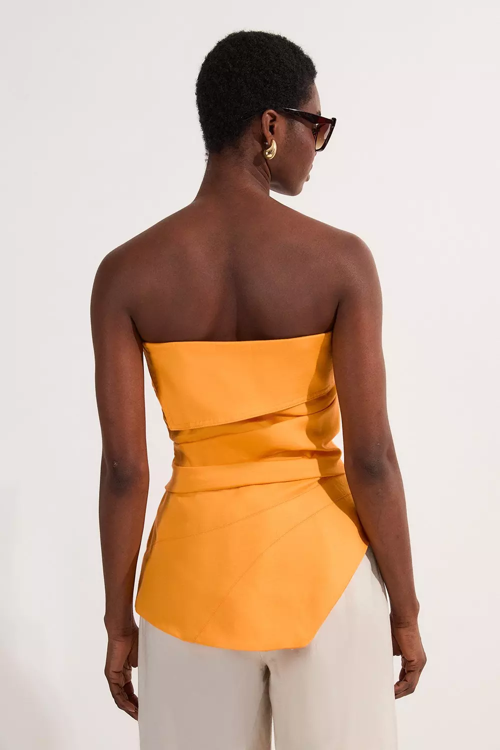 Mango Premium Linen Structured Pleated Tailored Bandeau Top alternative image