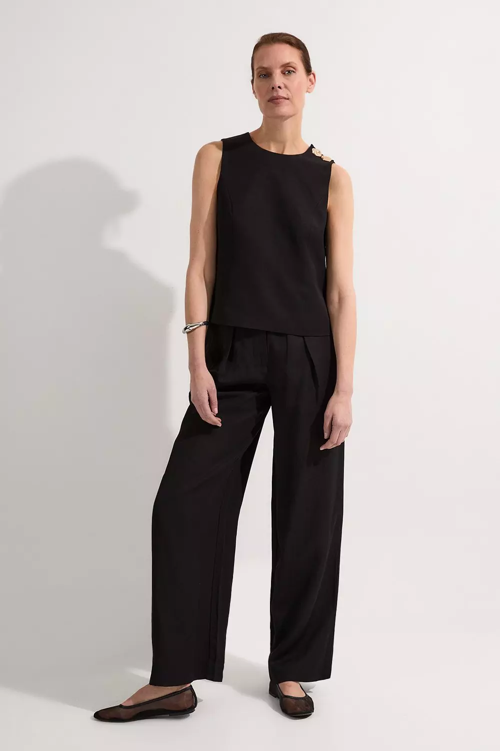 Black Viscose Linen Tailored Button Shell Top alternative image