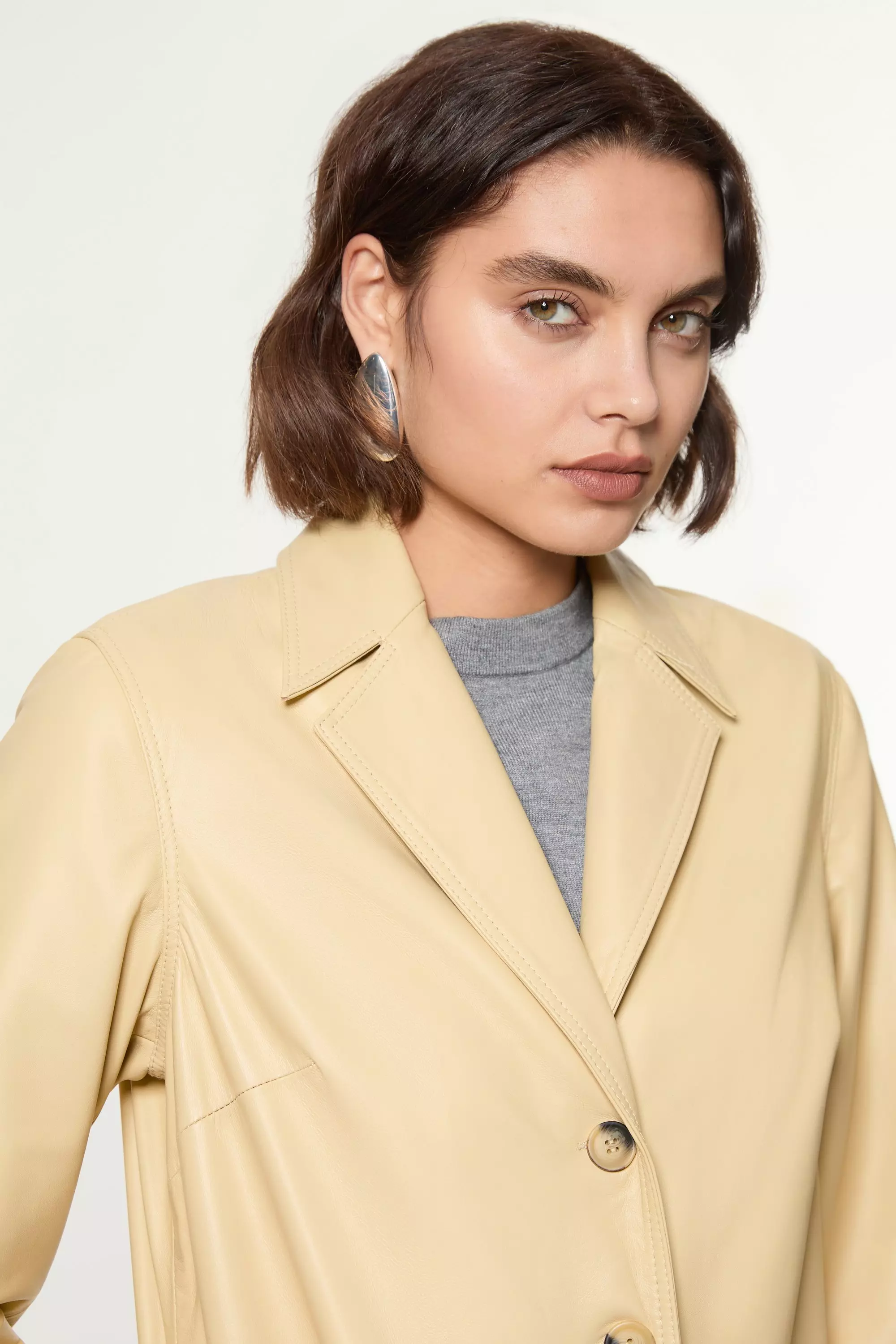 KAREN MILLEN フェイクレザー テーラード トレンチコート 無地 KAREN MILLEN フェイクレザー テーラード トレンチコート 無地