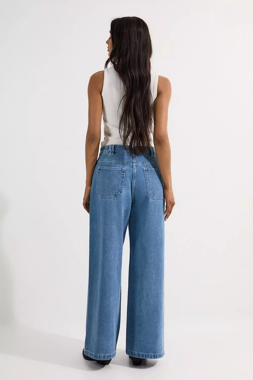 Mid blue Lichen Denim Soft Wash Relaxed Straight Leg Jean alternative image