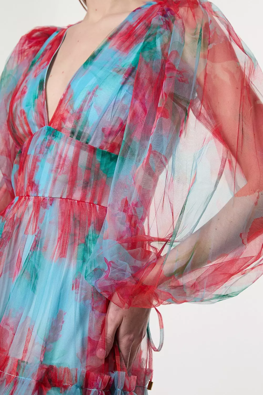 【KAREN MILLEN】フローラル チュール マキシ スカート Floral Tulle Balloon Sleeve Plunge Woven Maxi Dress | Karen