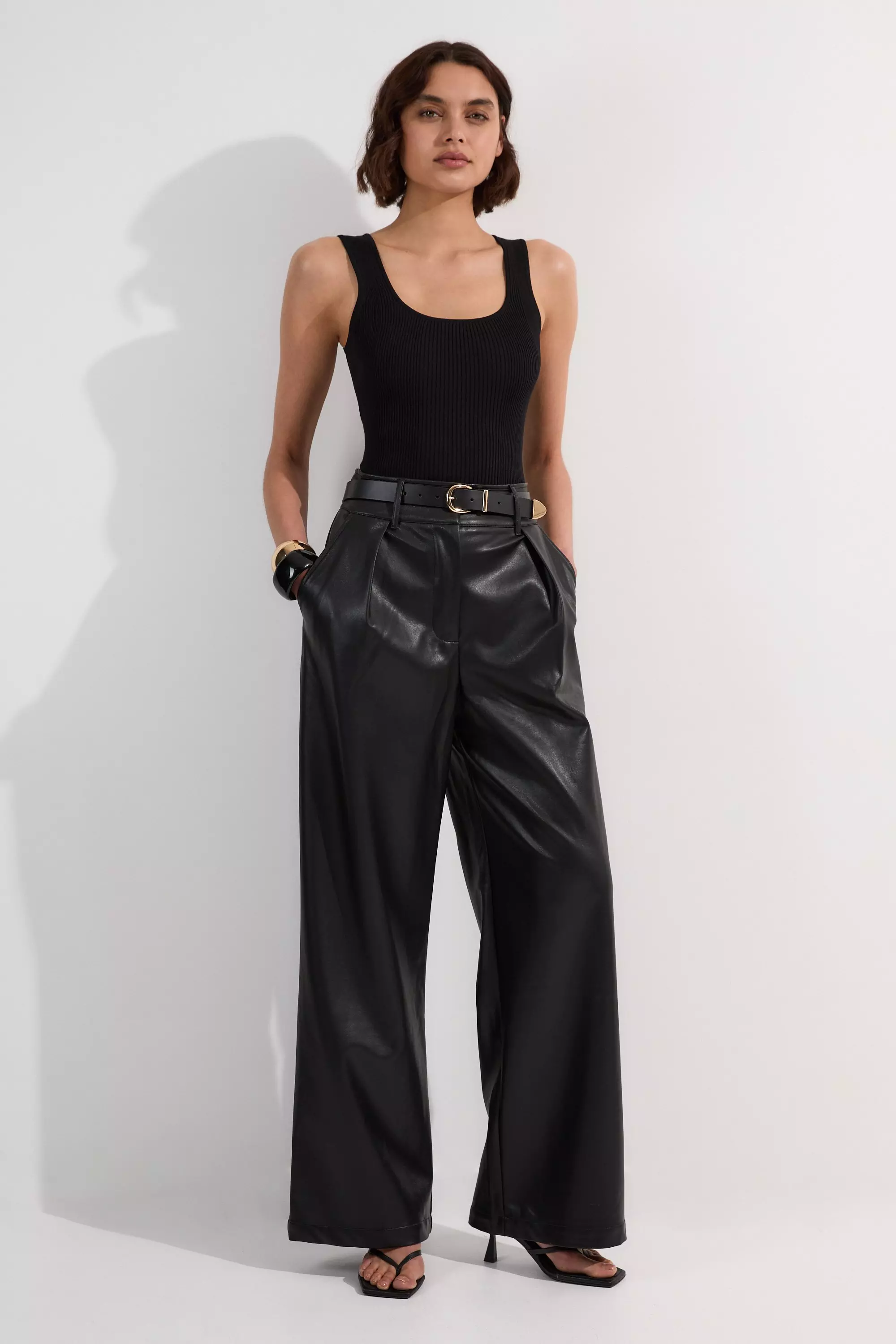 【韓国人気★RECTO】CURVED LEG PANTS ダスティブルー Denim Indigo Wide Leg Pants | Karen Millen