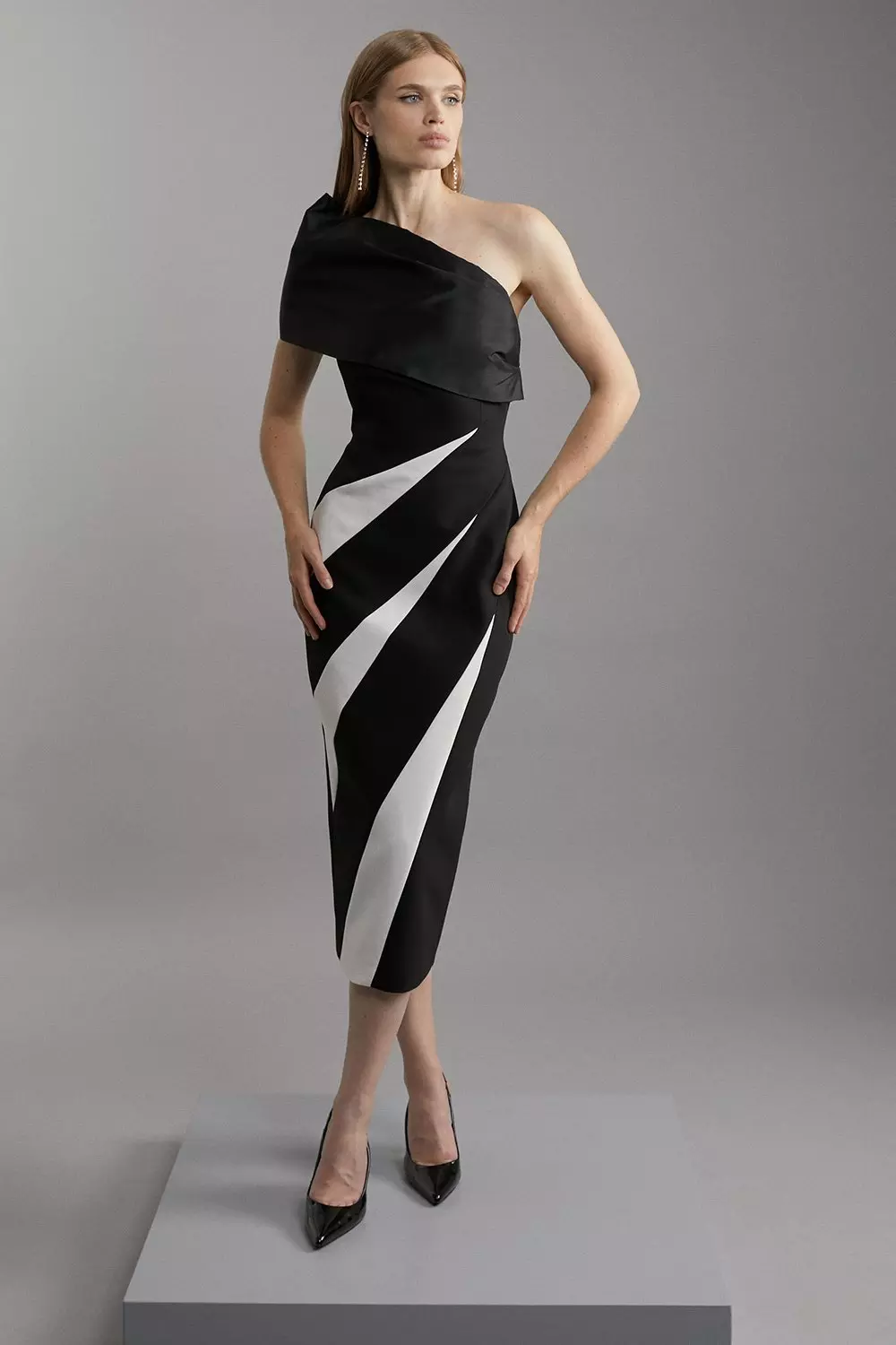 【KAREN MILLEN】タフタ チェック リボン テーラード マキシ Tailored Off Shoulder Metallic Bow Drape Detail Mini Dress