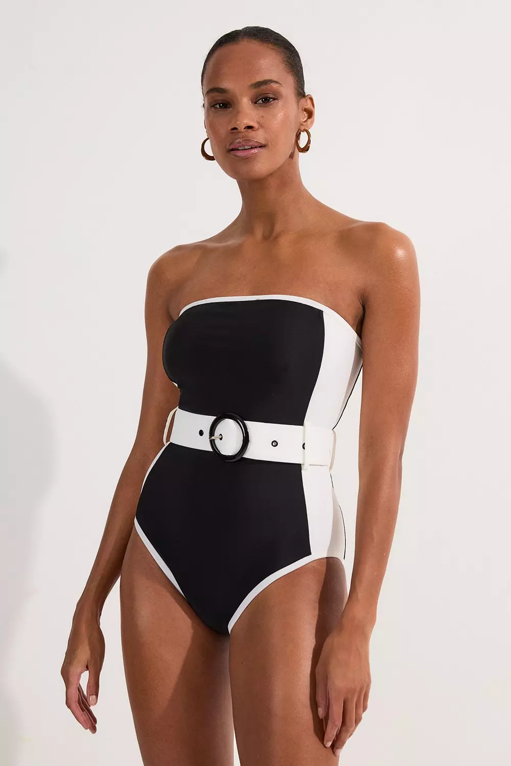 【KAREN MILLEN】コントラストパネル バンドゥ 水着 ベルト付き Contrast Panelled Bandeau Swimsuit With Belt | Karen Millen