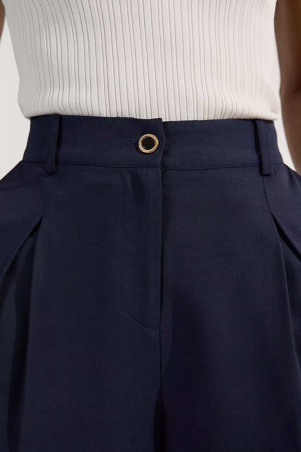 ★Karen Millen★プレミアム リネンベルト付きシティショート Premium Viscose Linen Belted Woven City Short | Karen Millen
