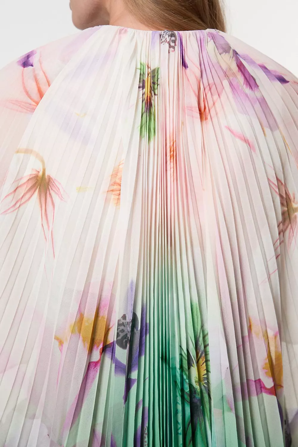 Pleated Floral Cape Sleeve Plunge Neck Woven Top | Karen Millen