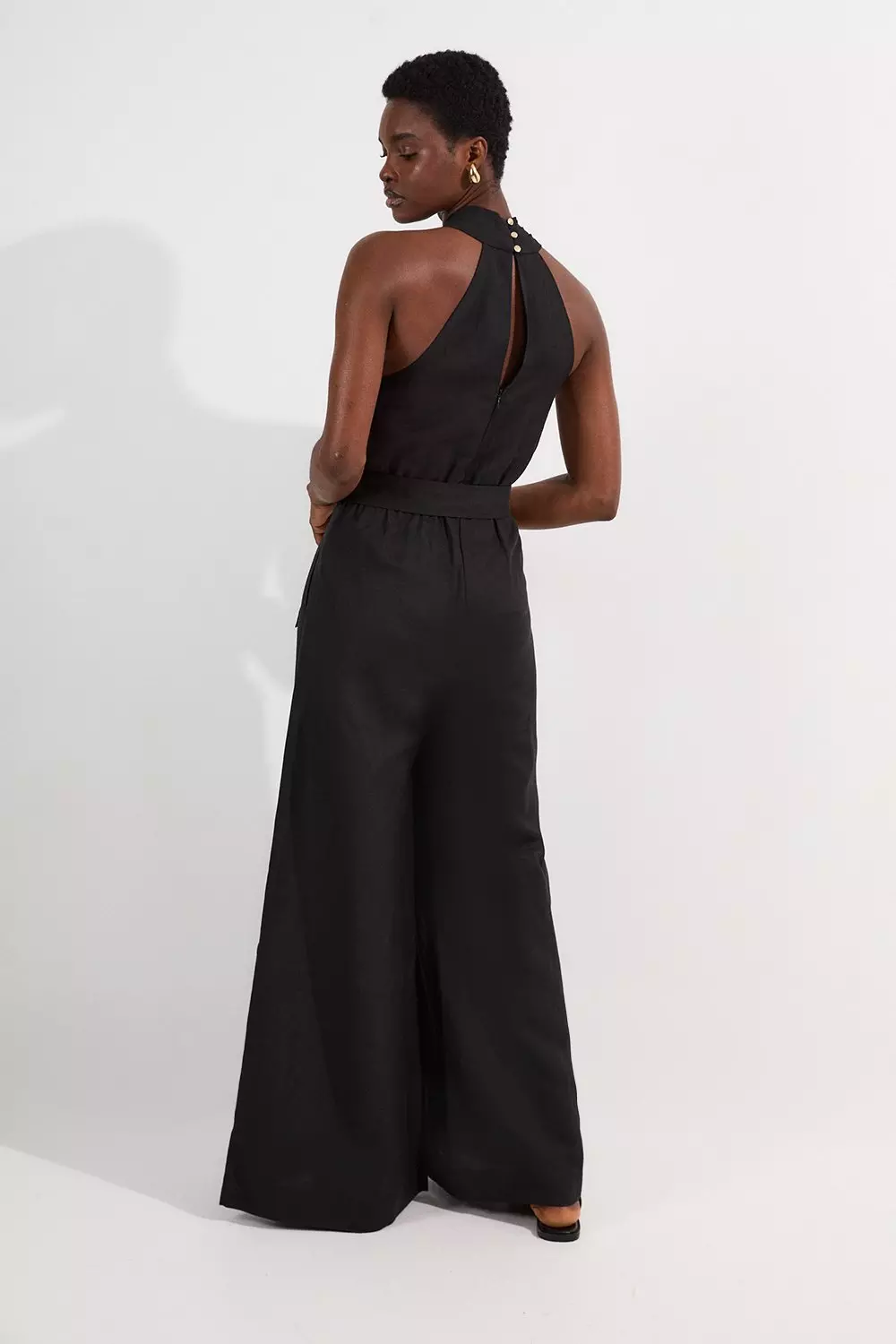 【Karen Millen】コットン アップリケ バルドー ウーブンマキシ Premium Embellished Caped Woven Maxi Dress | Karen Millen