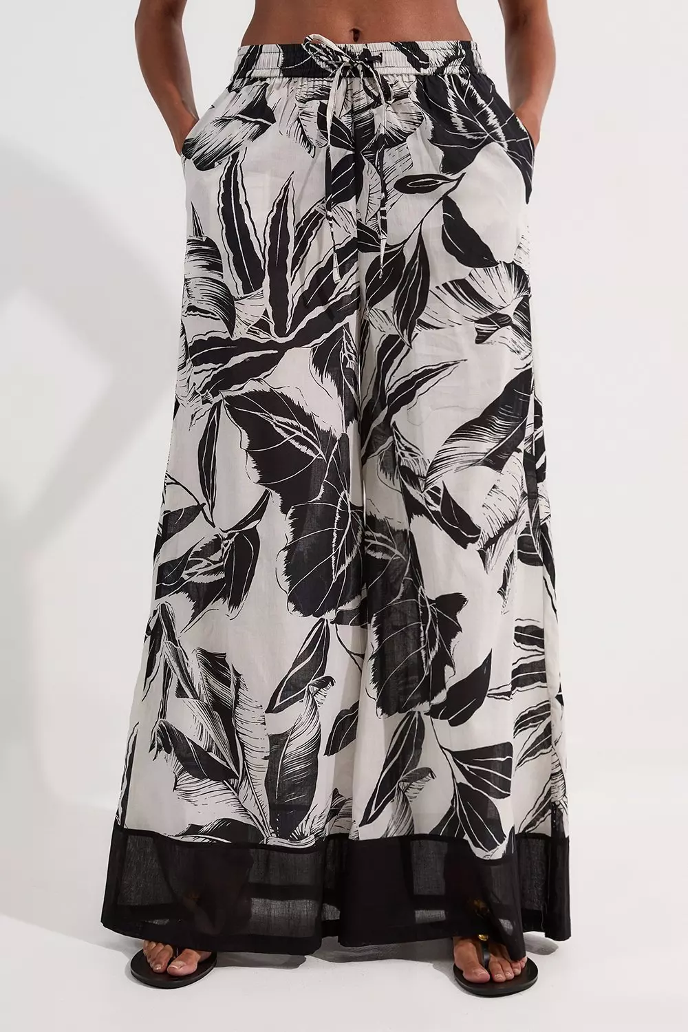 ★Karen Millen★パームボーダーコットンボイルビーチパンツ Palm Border Print Cotton Voile Beach Trousers | Karen Millen