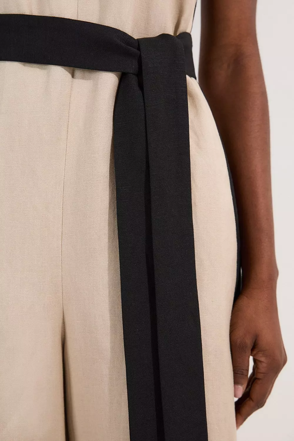 MARGAUX 2025 SUMMER✨ Back belt knit PO Introducing The Row's Margaux Belt Bag. A subtle update to a