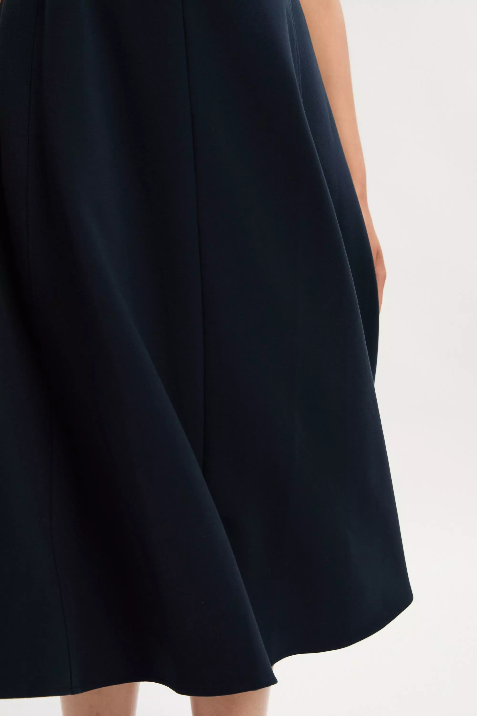 ★Karen Millen★ コンパクトエッセンシャルテーラードドレス Compact Essential Tailored Sleeveless Midi Dress | Karen Millen