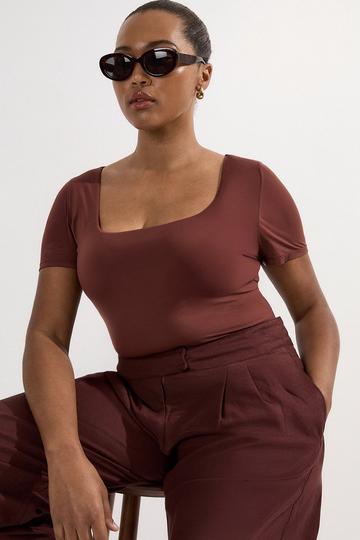 Plus Size Contour Jersey Short Sleeve Scoop Neck Top chocolate