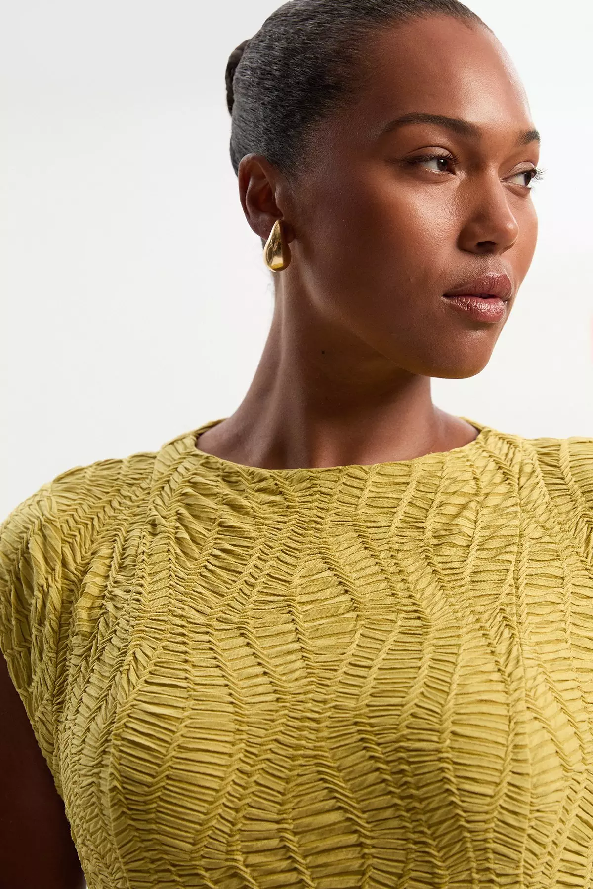 Plus Size Textured Hanky Hem Short Sleeve Trim Detail Jersey