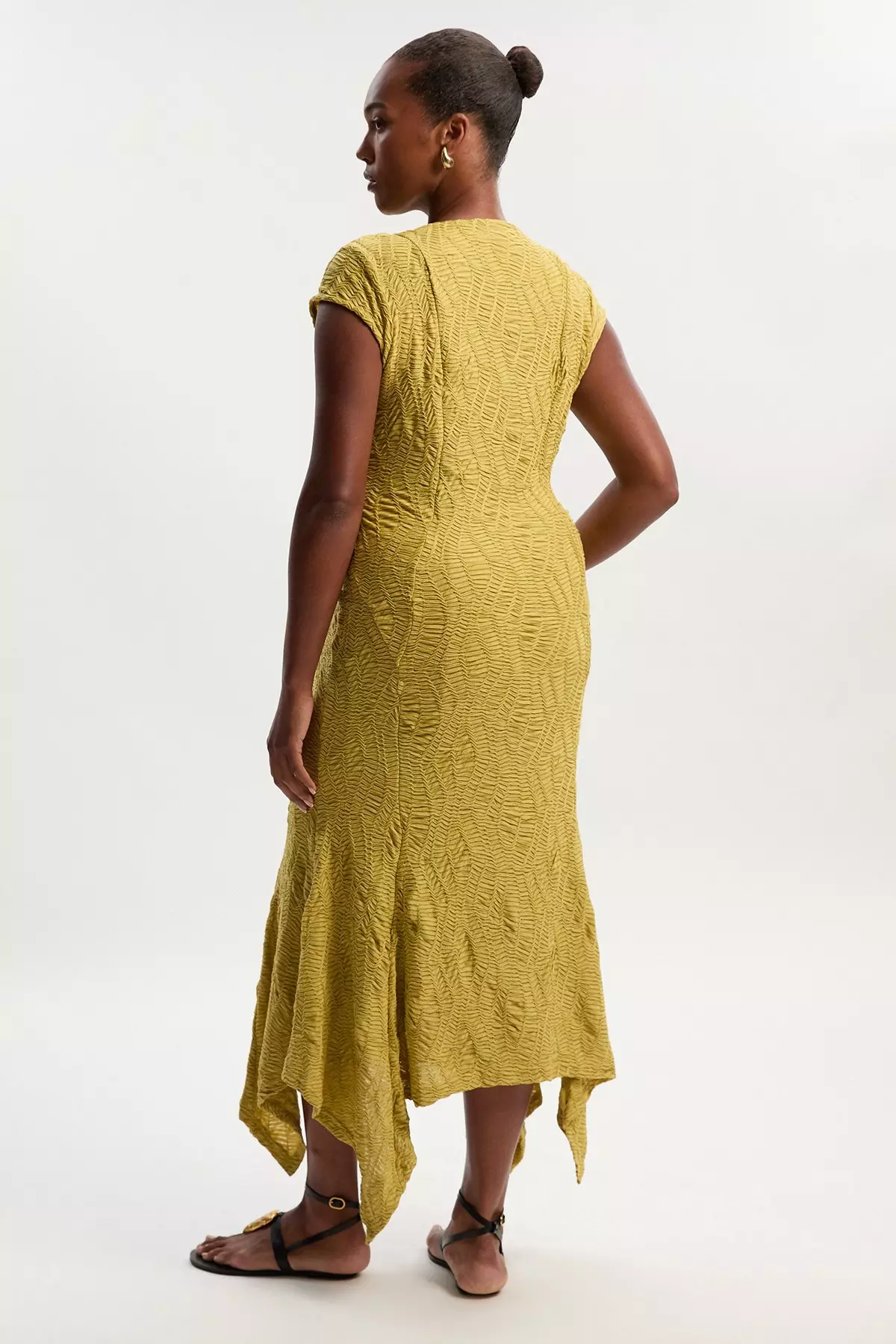 【Karen Millen】英国発！ Textured Jersey Hem Maxi Dress Textured Jersey Dramatic Hem Maxi Dress | Karen Millen
