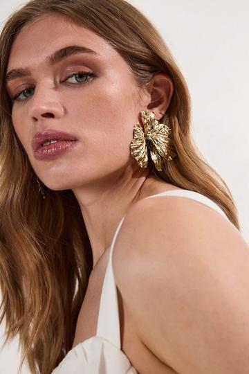 Gold Floral Stud Earrings gold