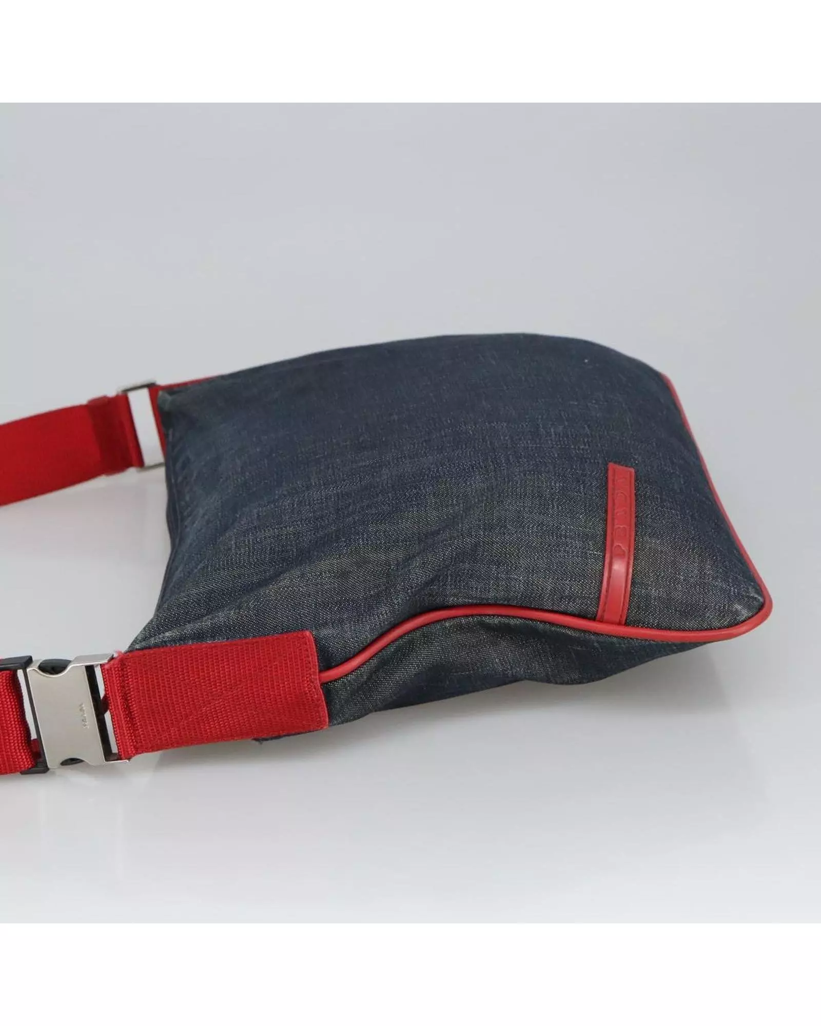 Preloved Denim Messenger Bag Crossbody Style Women - Navy Shoulder alternative image