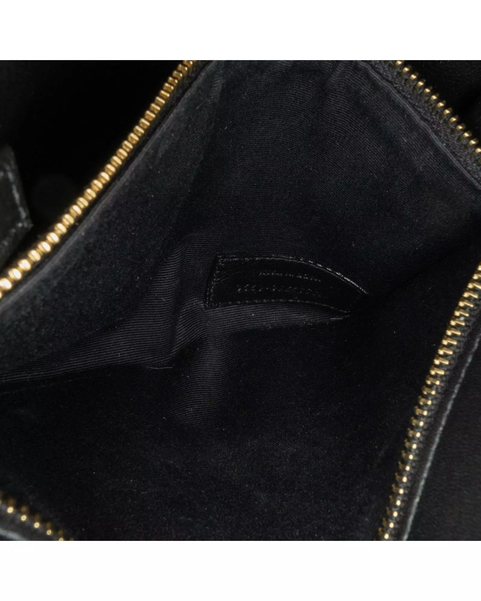 Preloved Cassandra Cowhide Wallet on Chain Wo - Black Crossbody alternative image